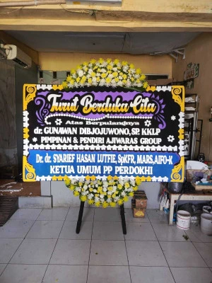 Papan Bunga di Lubangsampang Butuh